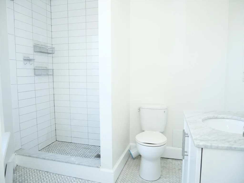 45 Carlton, Longwood