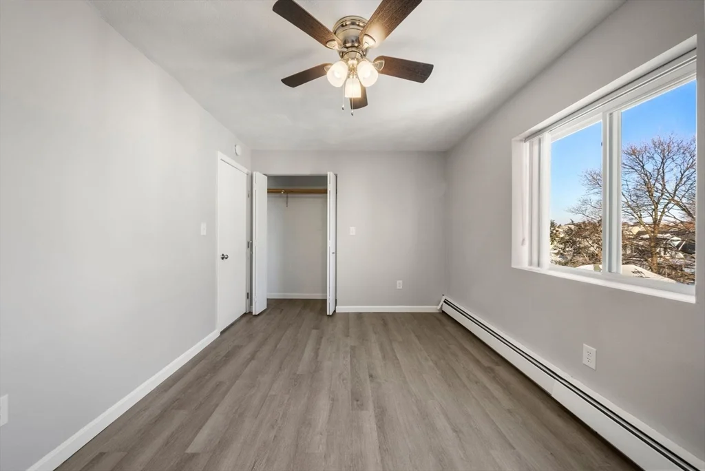 22 Irving St, Glendale