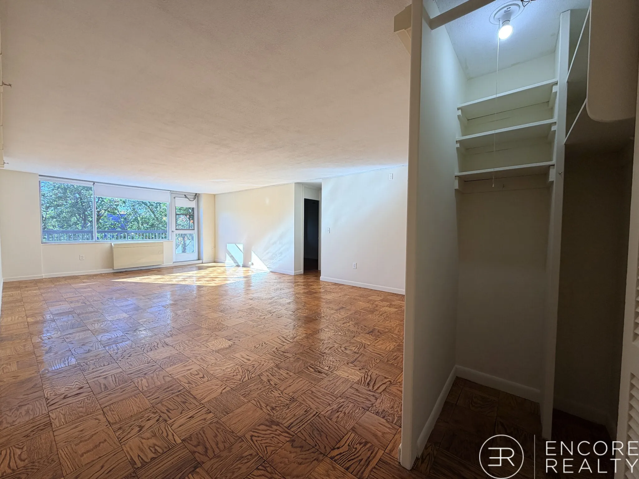 101 Monmouth St, Longwood