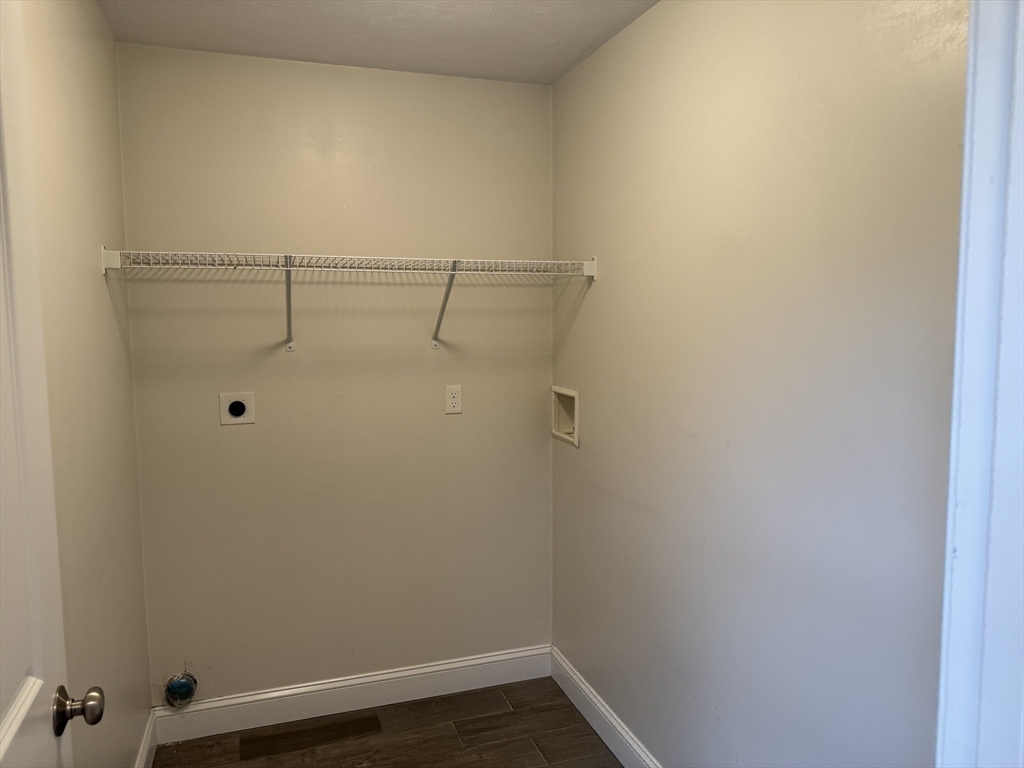 59 Wenham Rd, Carver