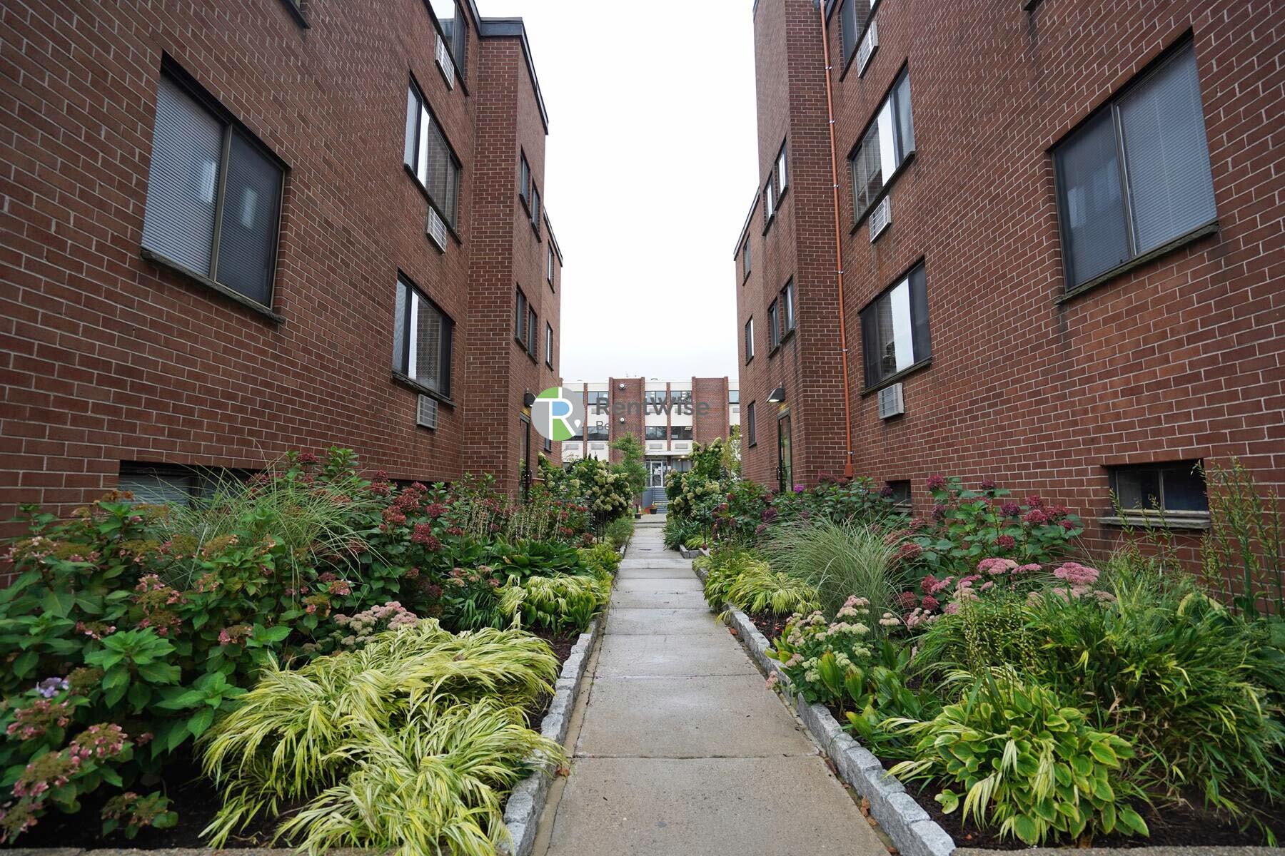 222 Babcock St, North Brookline