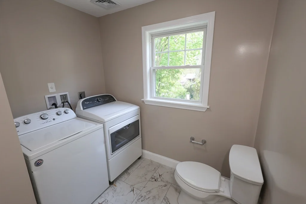 70 Mount Hope St, Roslindale