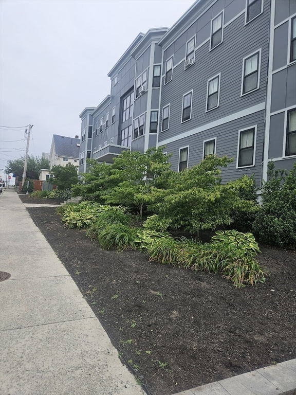 145 Newbury Ave, Quincy