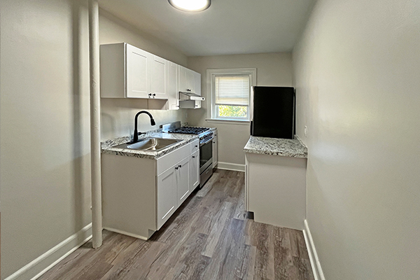 95 Adams St, South Side