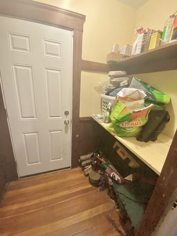 911 Broadway, Davis Square