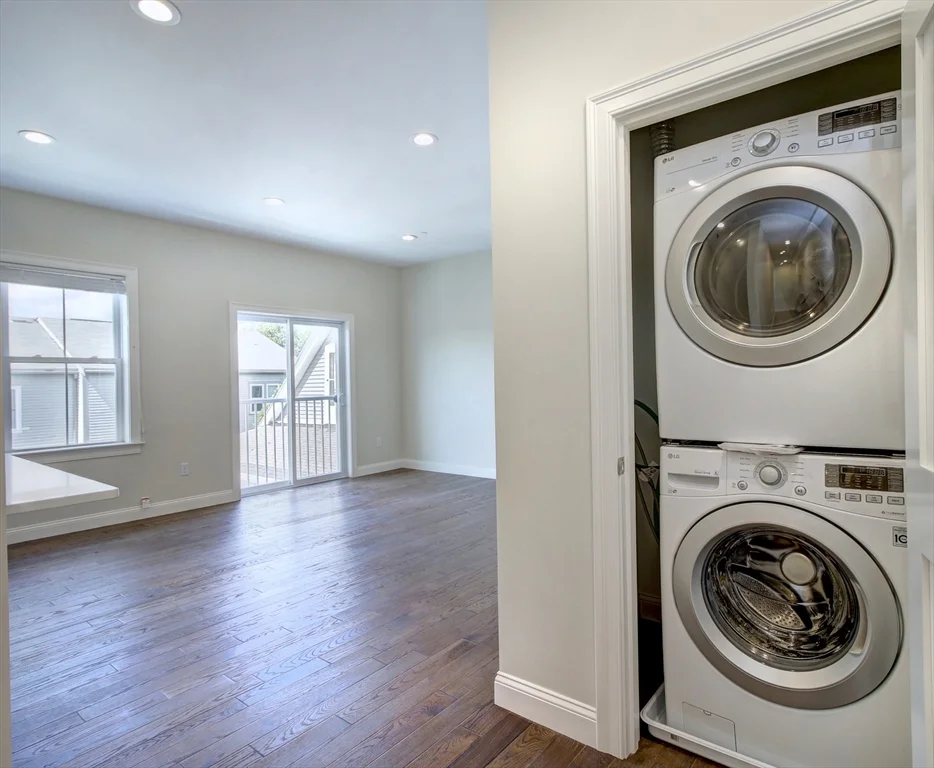 4 Kemp St, South Boston