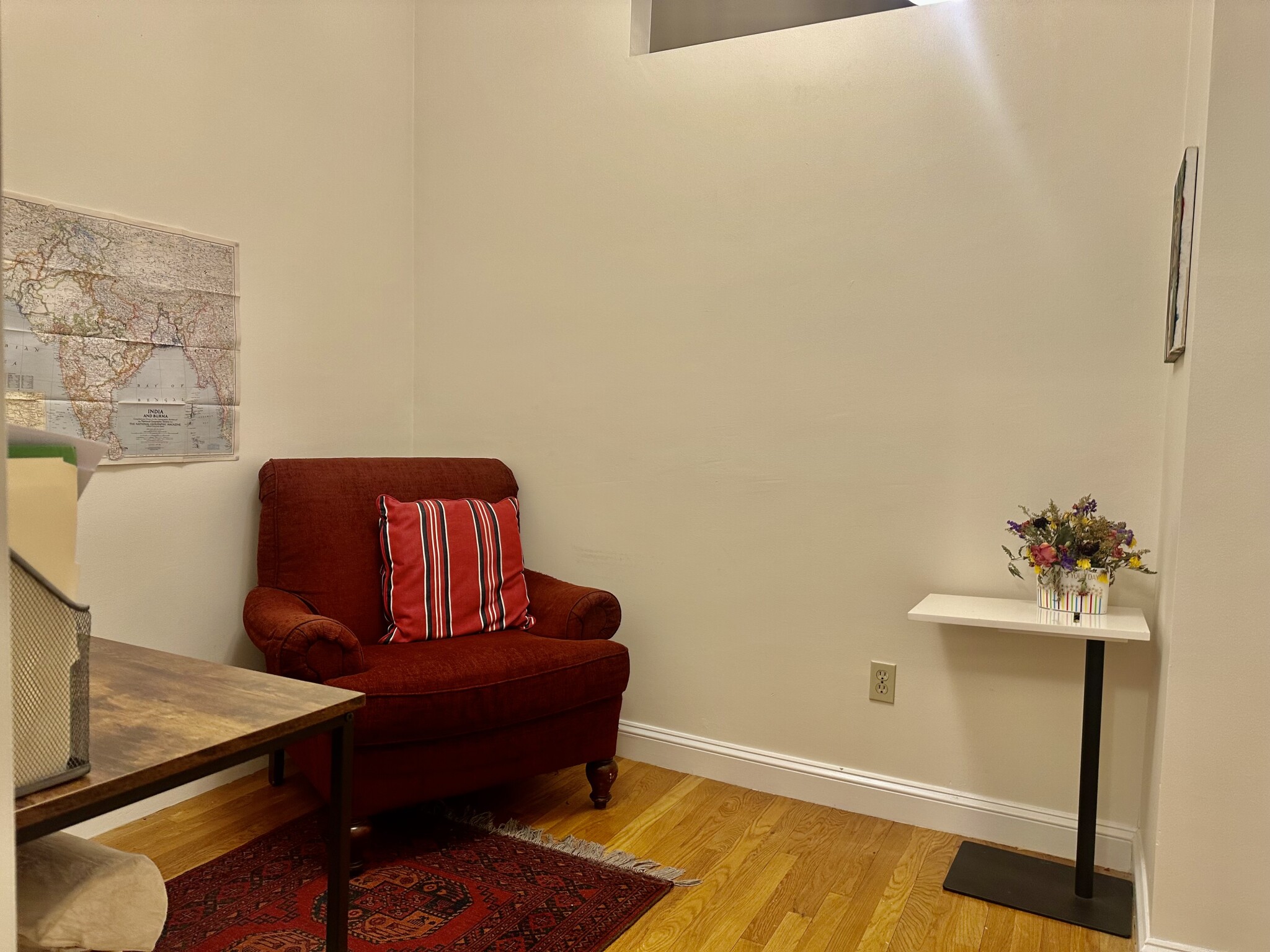 4 Park Vale Ave, Allston