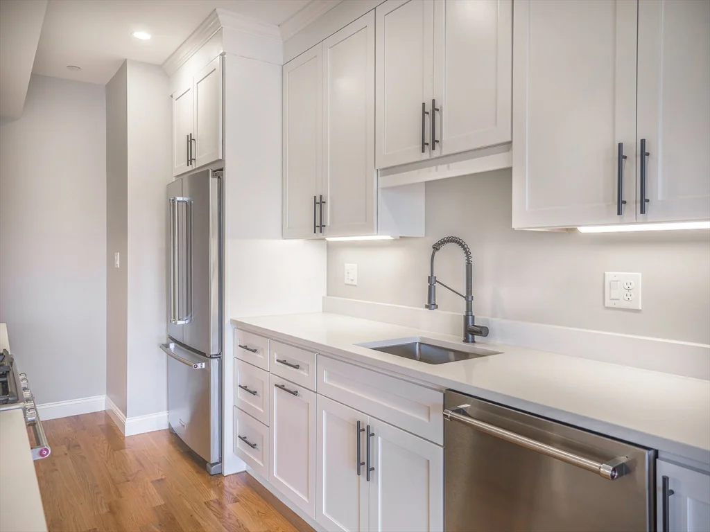 194 Havre St, East Boston