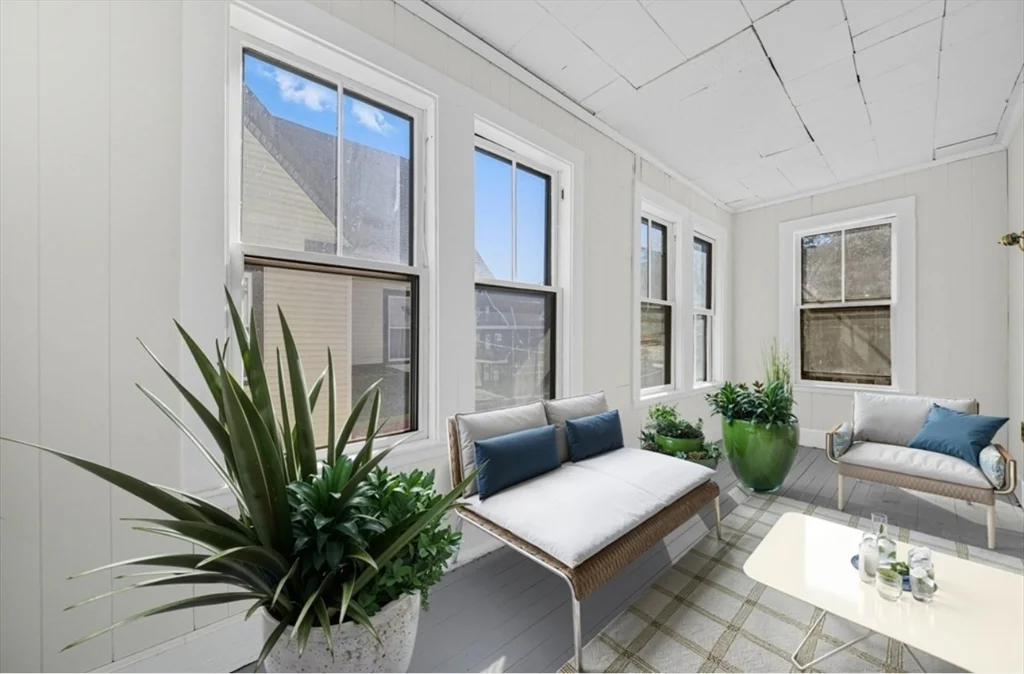 21 Wolcott St, Malden