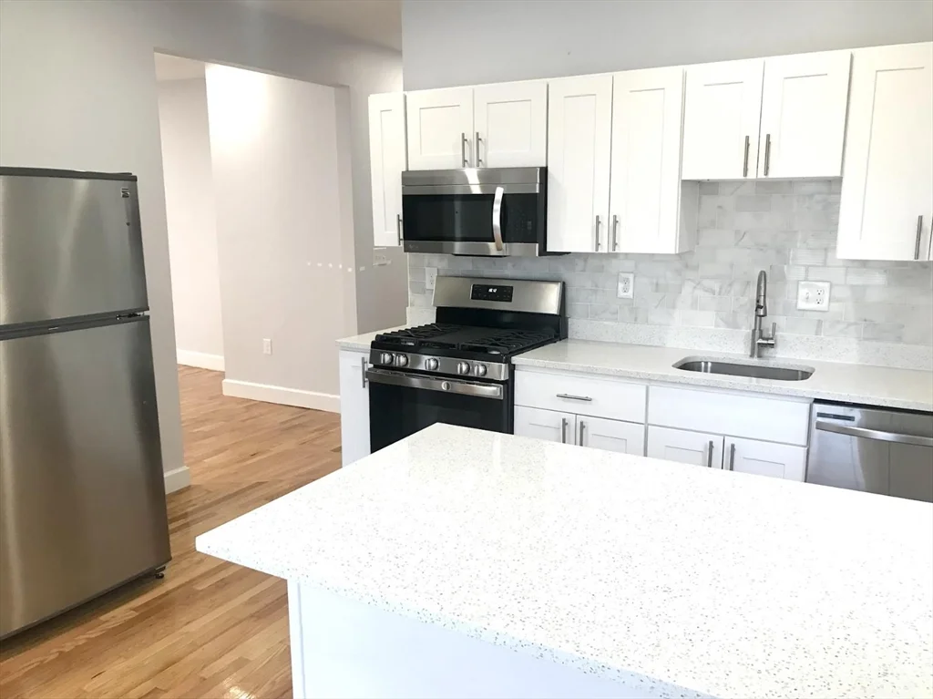 130 Boston St, South Boston