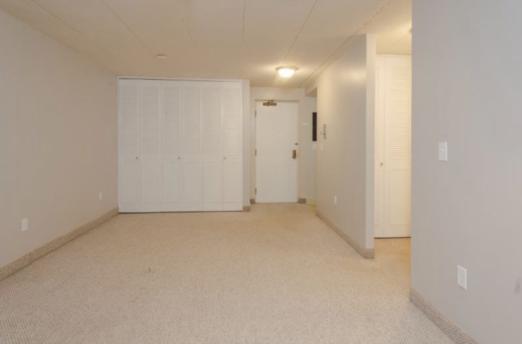 179 Presidents Ln, Quincy