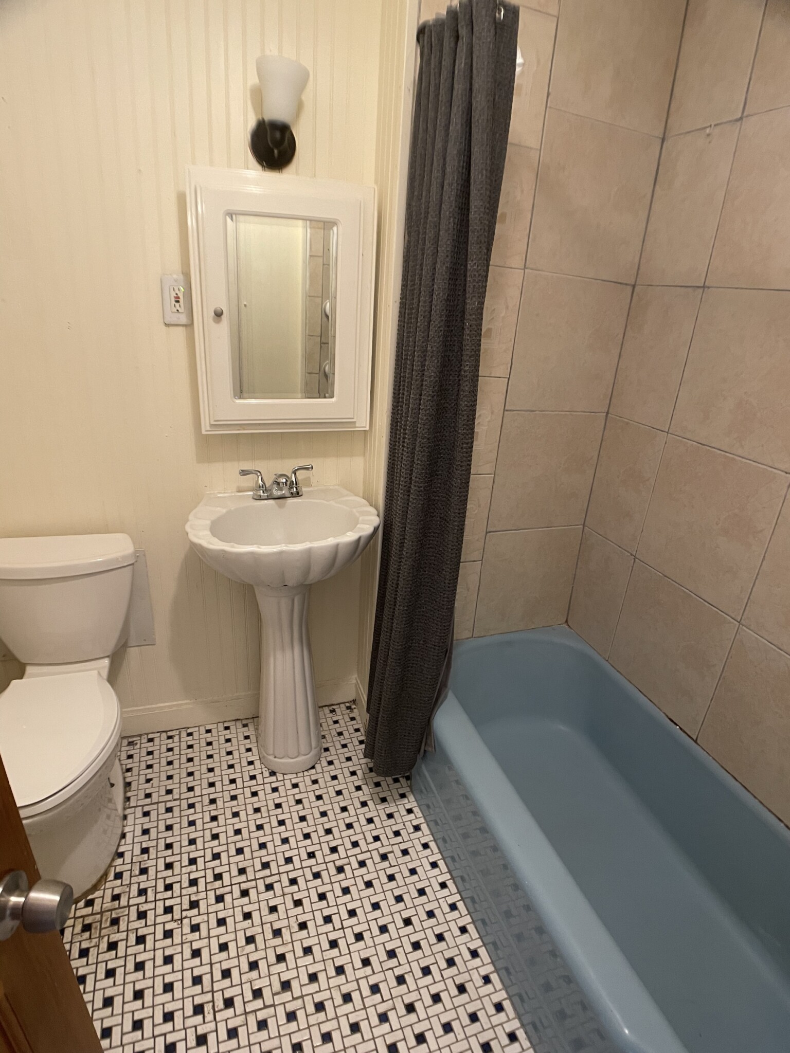 38 Hanson St, Ward Two