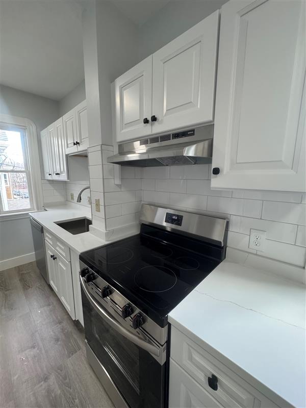 325 Highland Ave, Powder House Square