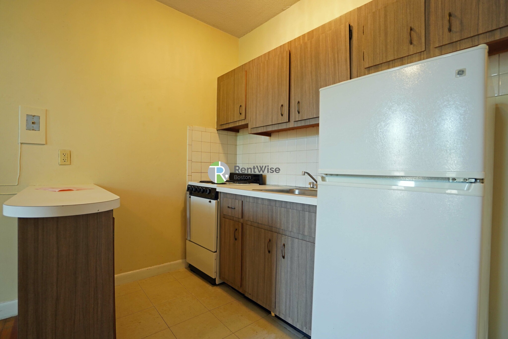 1132 Commonwealth Ave, North Brookline