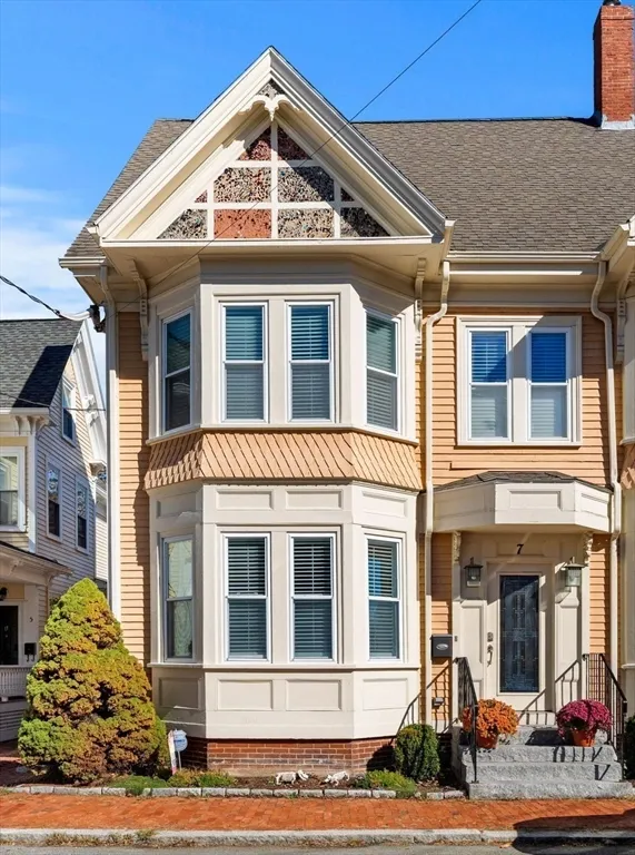 7 Horton St, Newburyport