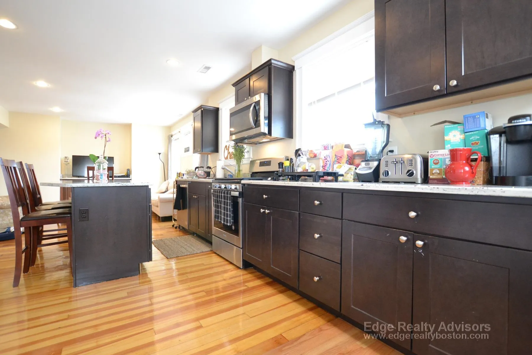 40 Glencoe St, Oak Square