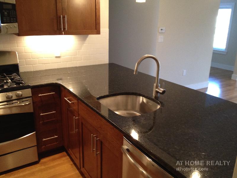 321 Hammond Pond Pkwa, Chestnut Hill