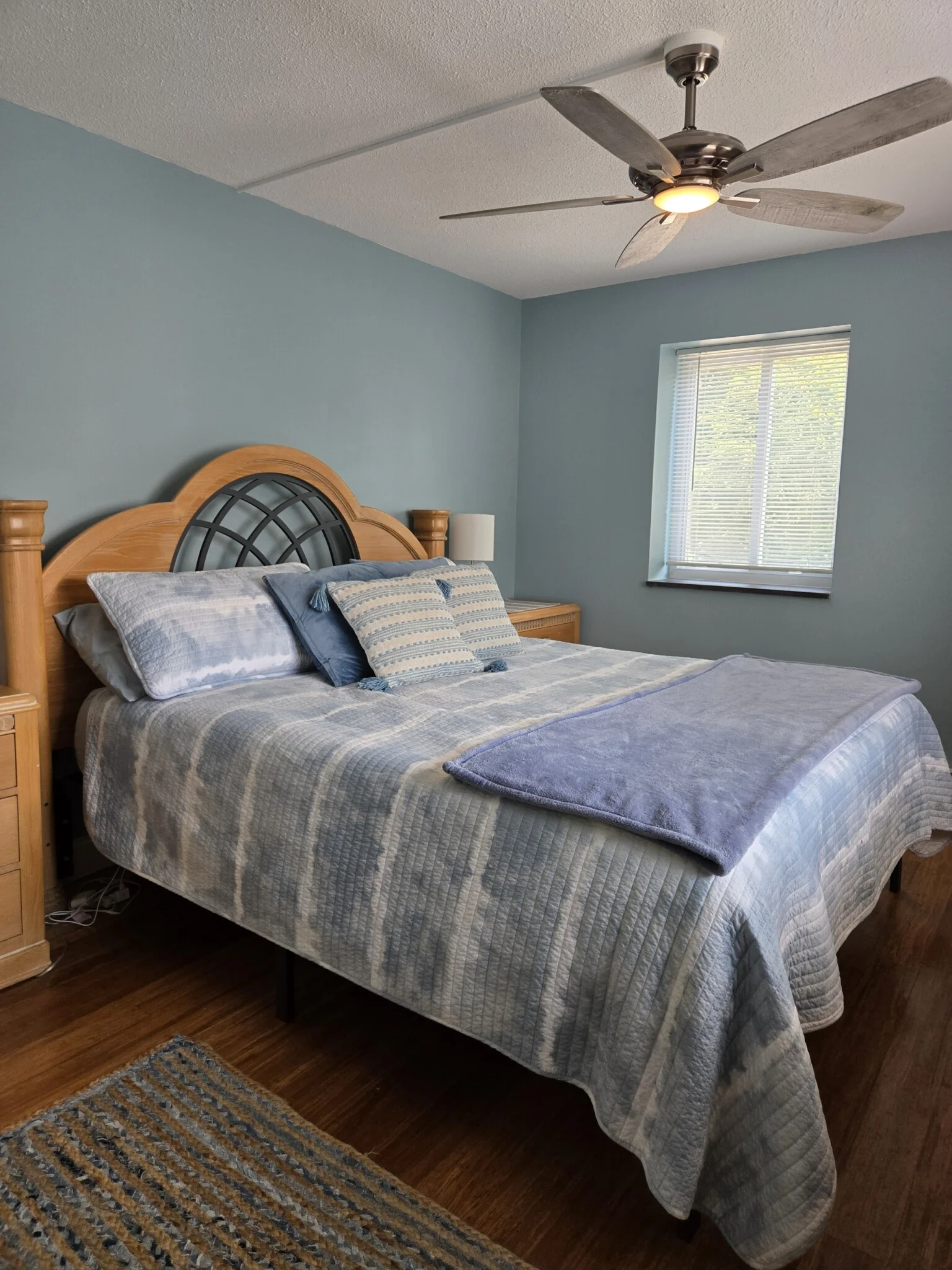 31 Hamlin Ln, Needham