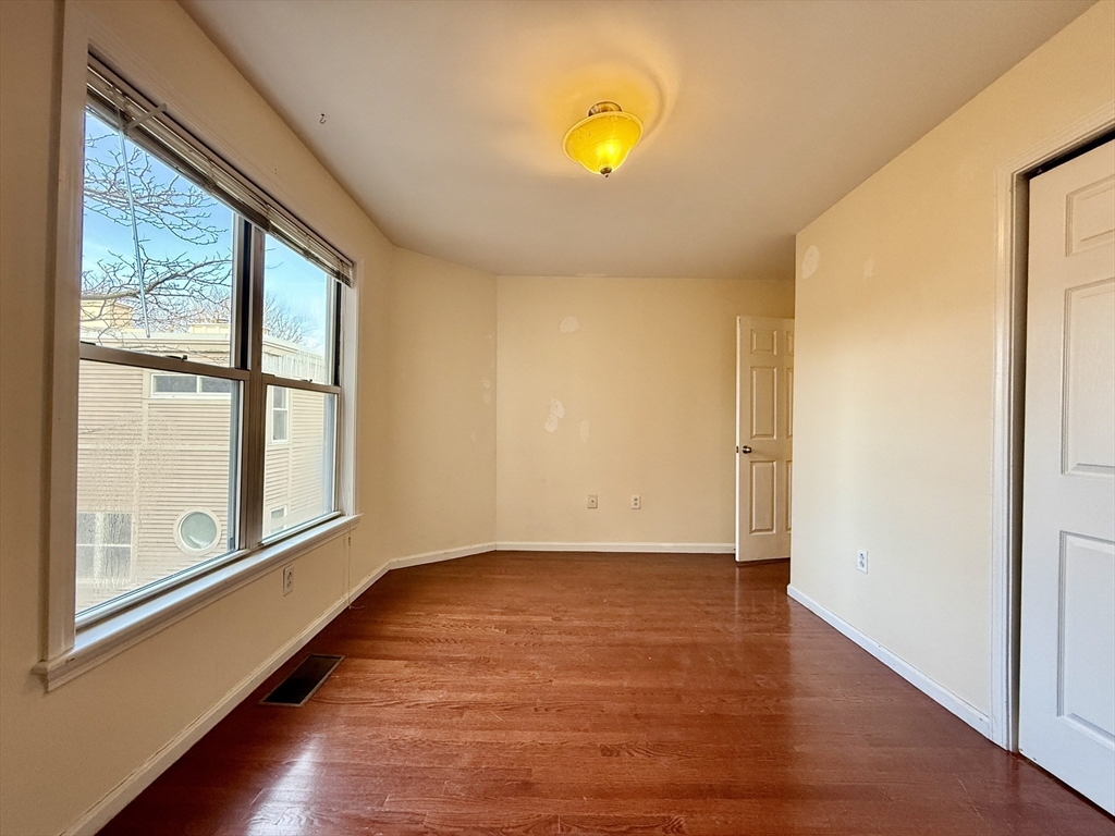 22 Chestnut, Cambridgeport