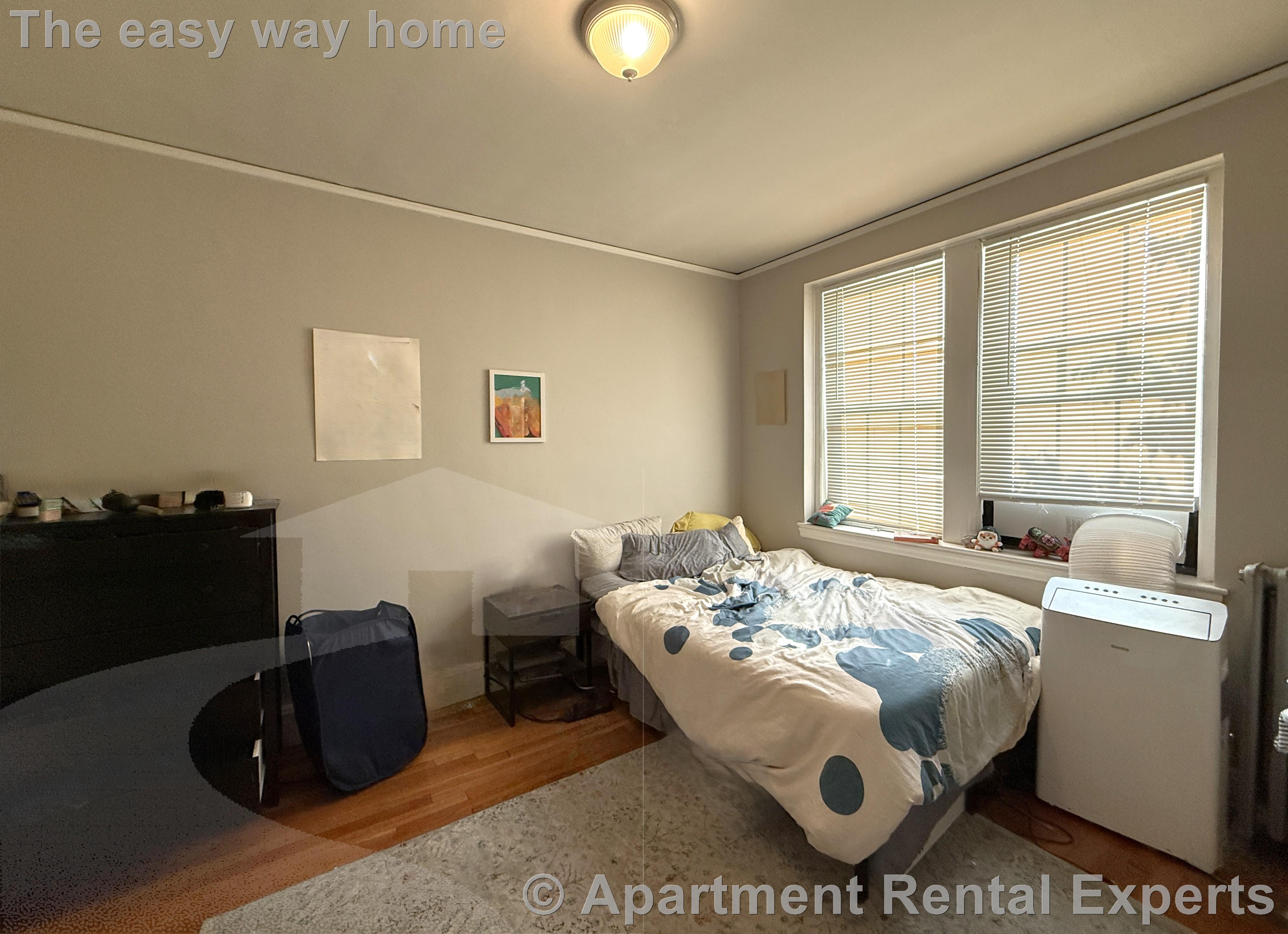 119 College Ave, Davis Square