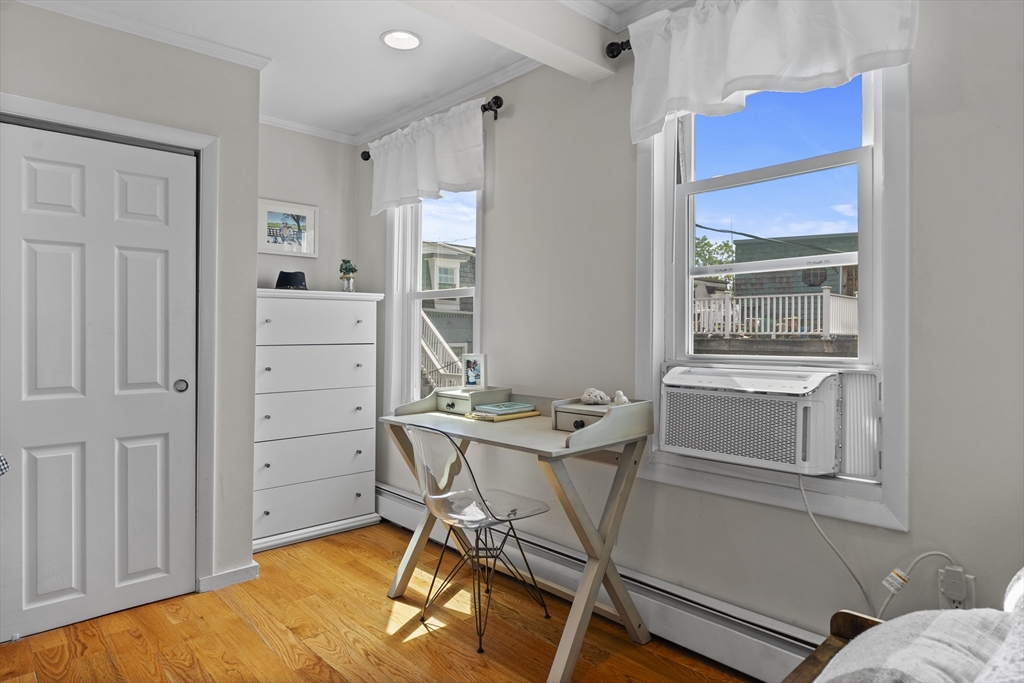 7 Burrill Pl, South Boston