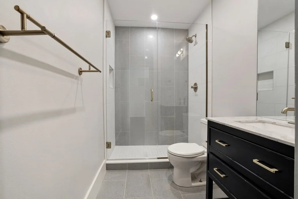 512 Massachusetts Ave, South End