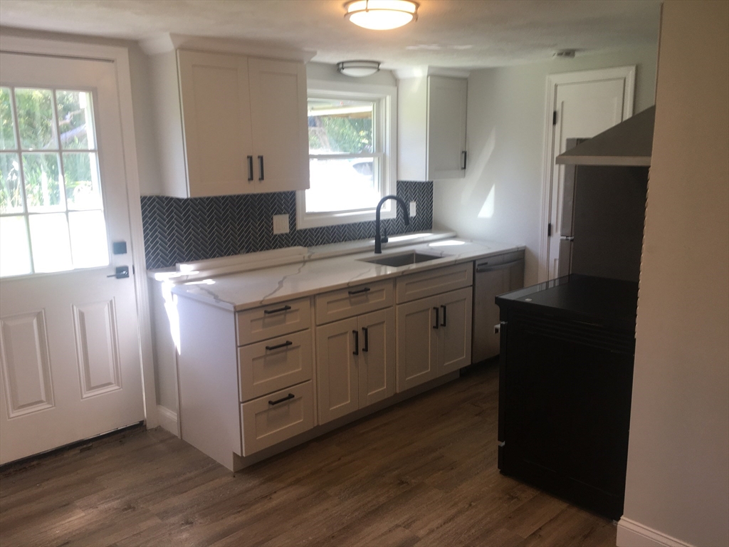 33 Bristow St, Saugus