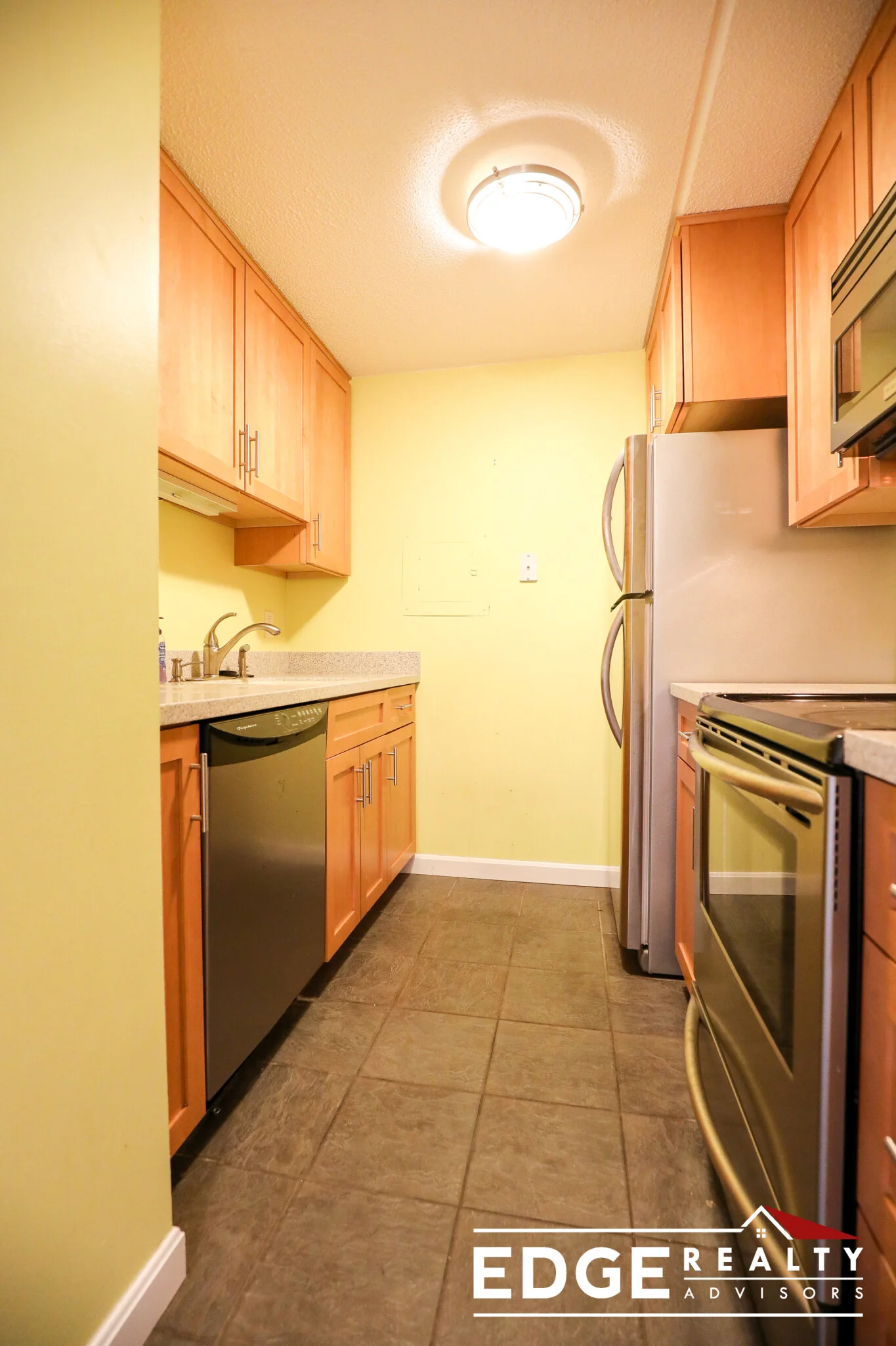 12 Ellery Sq, Mid-Cambridge