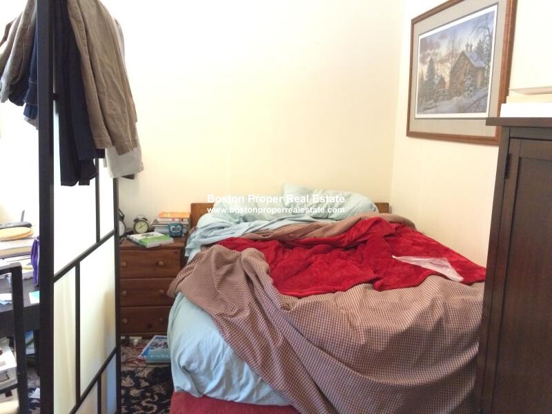 1209 Boylston St, Fenway