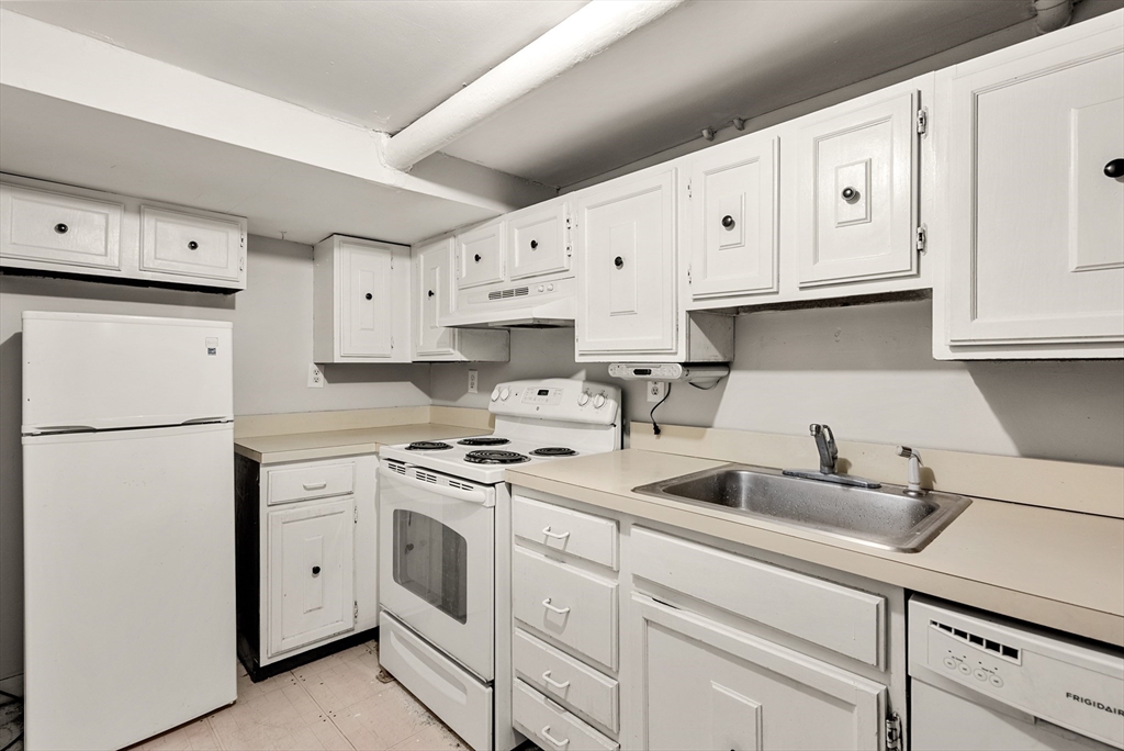 1400 Commonwealth Ave, Allston