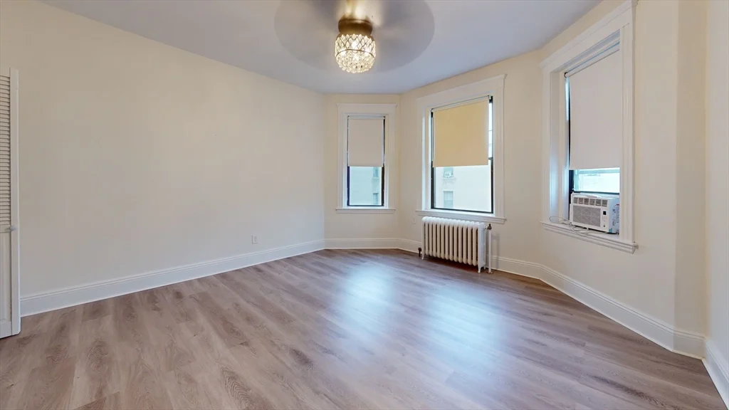 374 Chestnut Hill Ave, Brighton