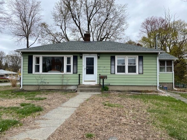 397 Massasoit Rd, Quinsigamond Valley