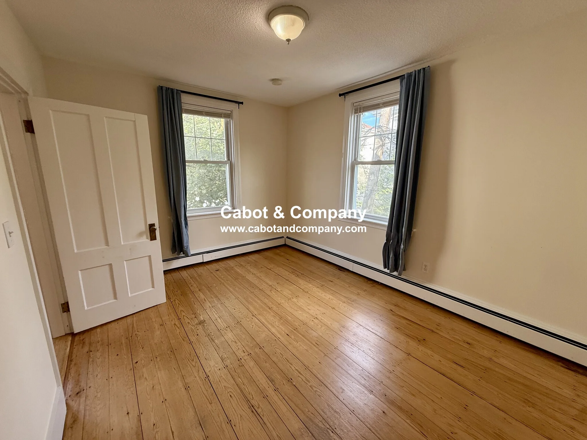 18 Roberts St, Brookline