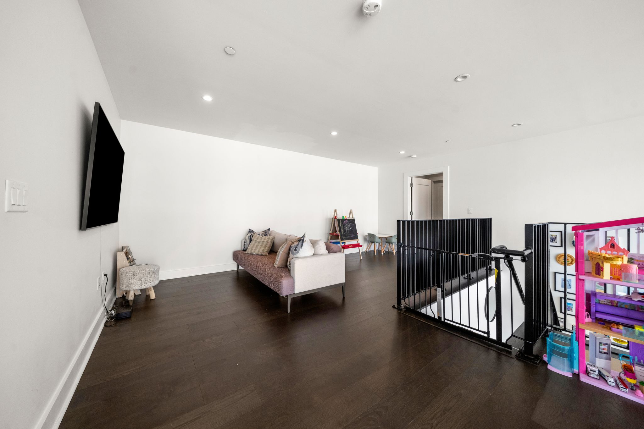 14 West Broadway, South Boston