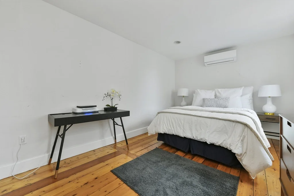 93 Dresser St, South Boston