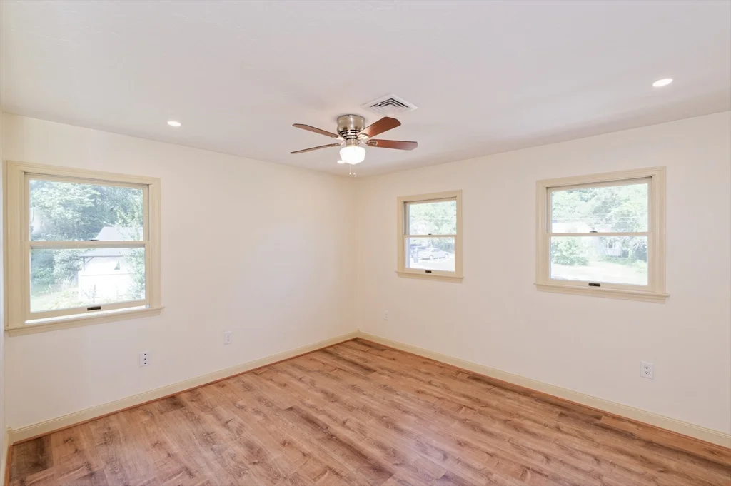 48 Westbrook Rd, Northborough