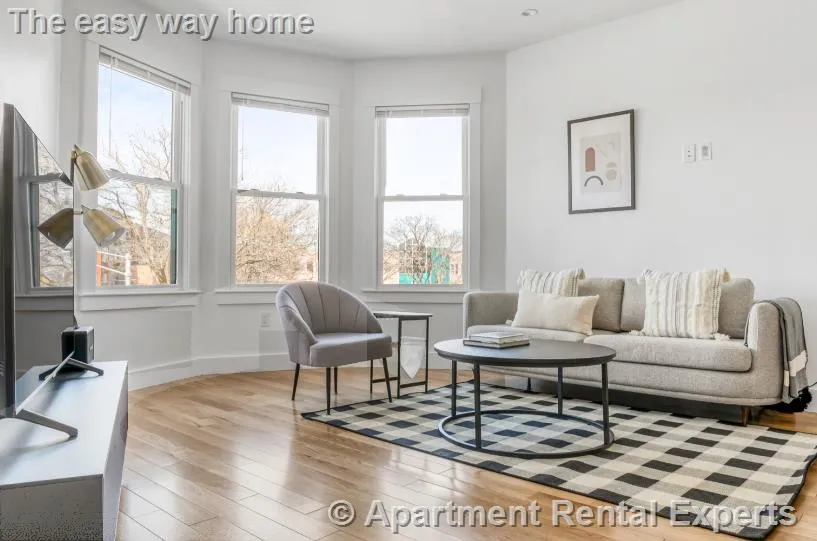 406 Columbia St, Central Square