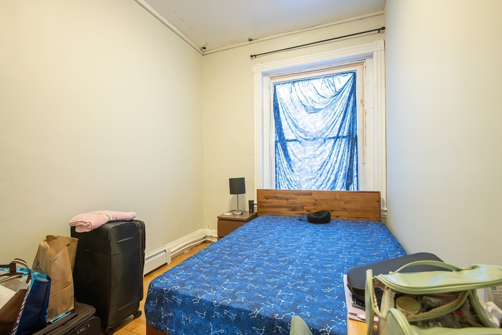 5 Linden St, Allston