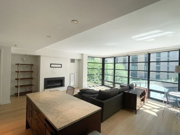 580 Washington St, Downtown