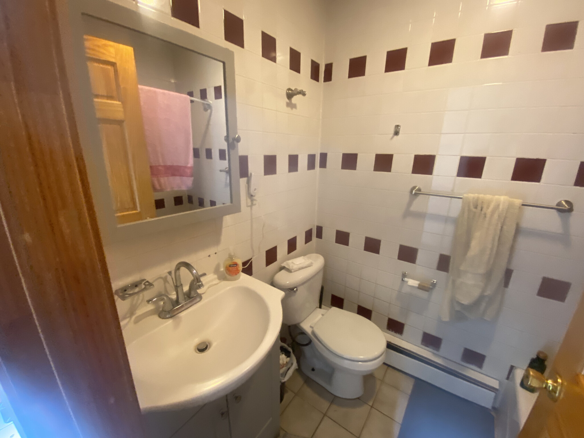 129 Cedar St, Roxbury