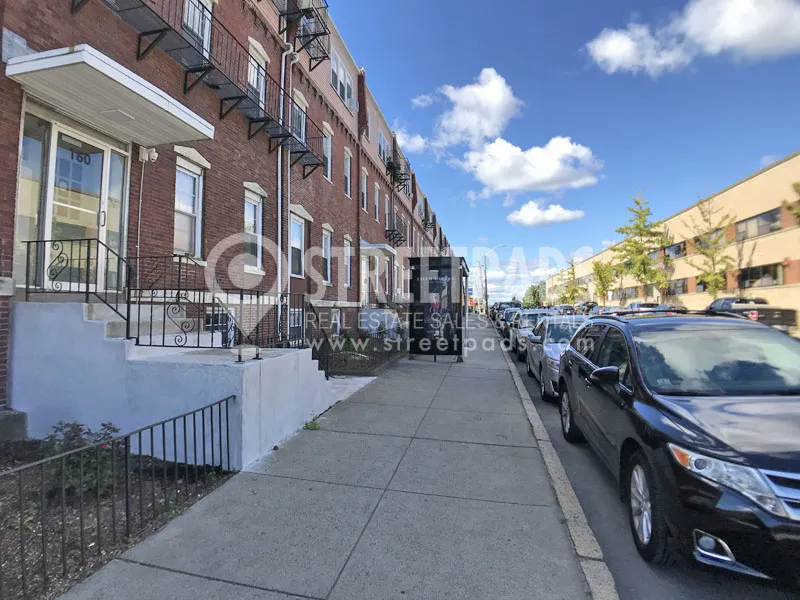 160 North Beacon St, Brighton