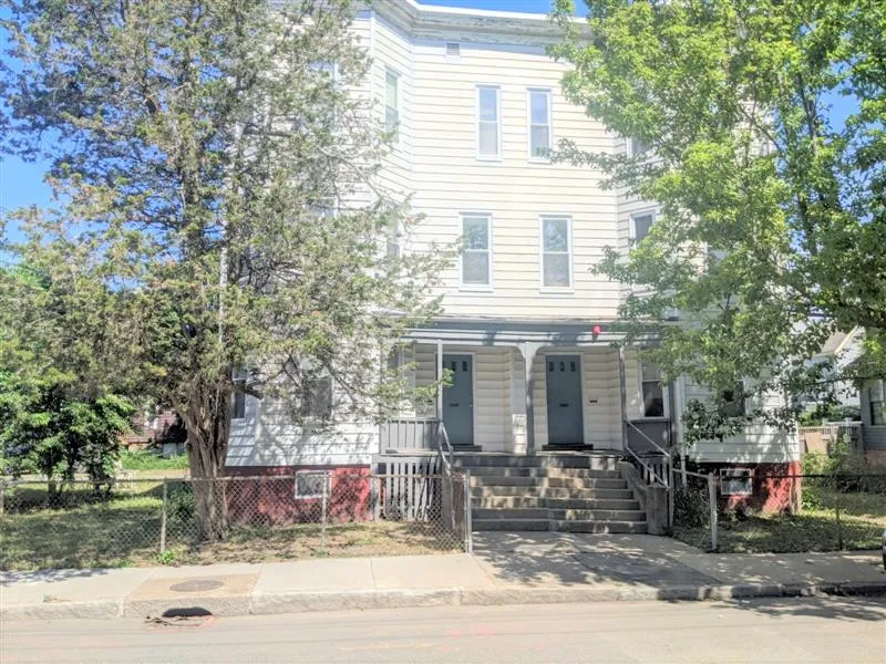 21 Thorndike St, Davis Square