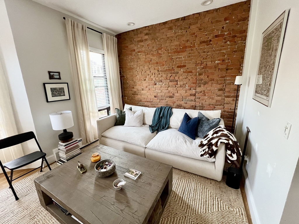 97 Appleton St, South End