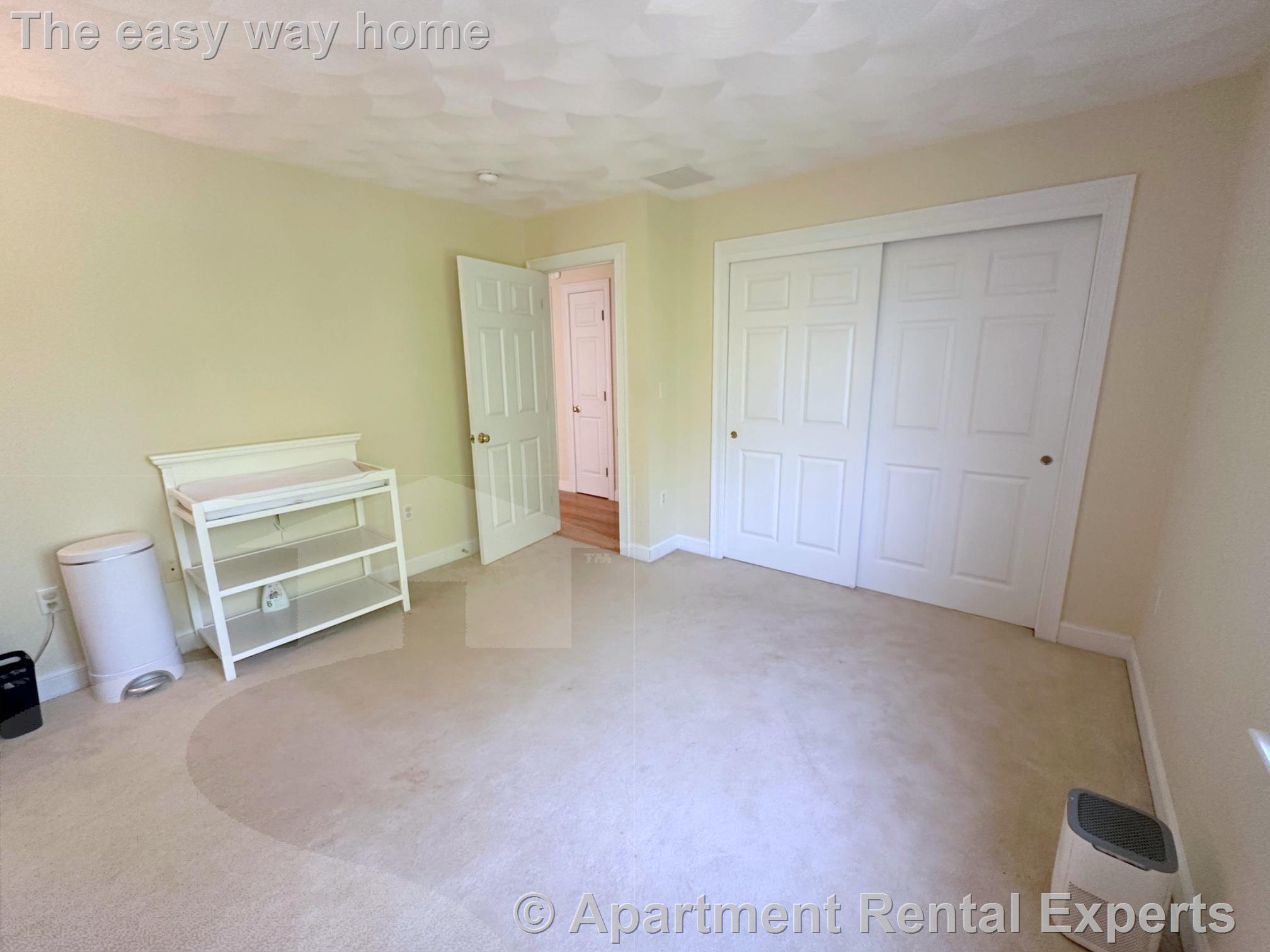 6 Farmers Circle, Arlington Center