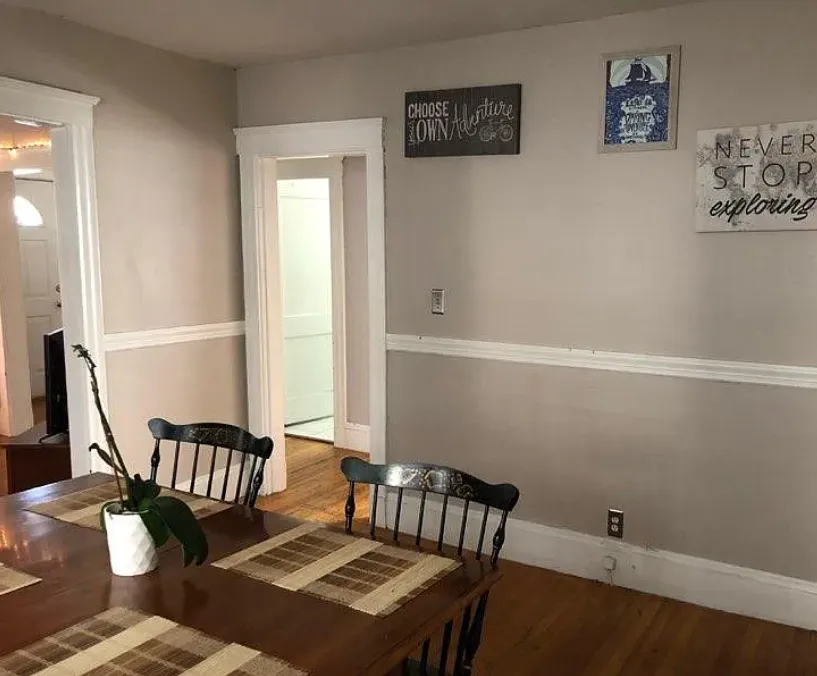 212 Cedar St, Powder House Square