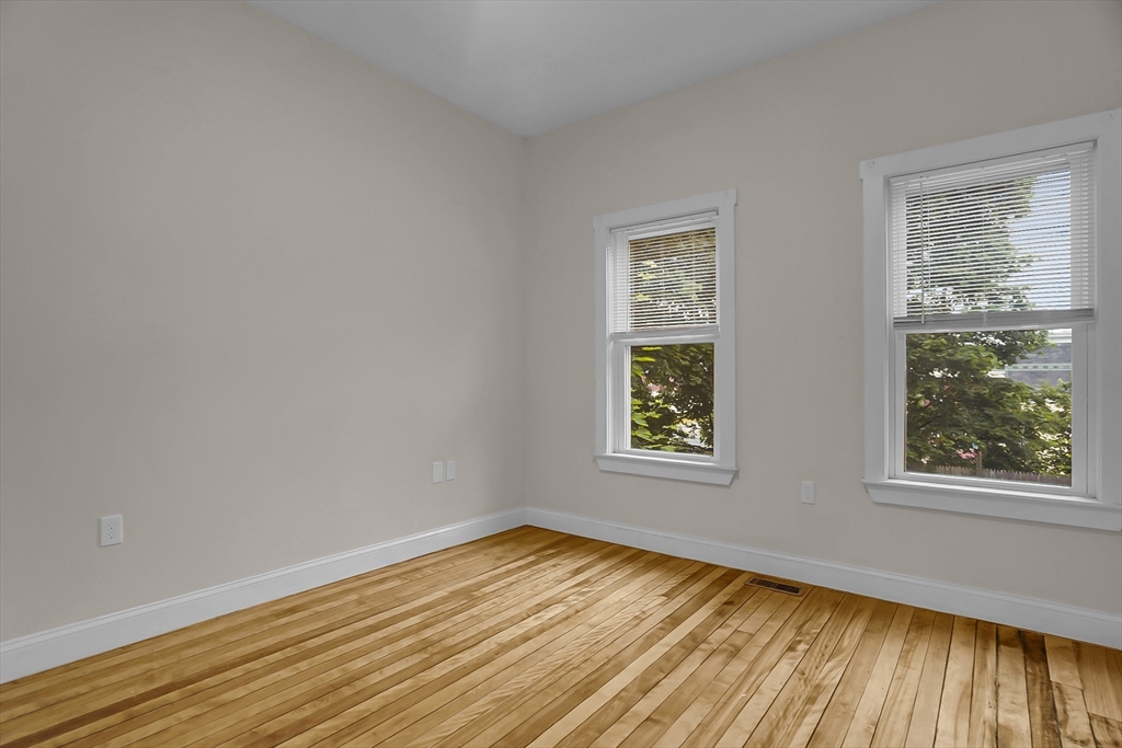 29-33 Highland Ave, Fitchburg