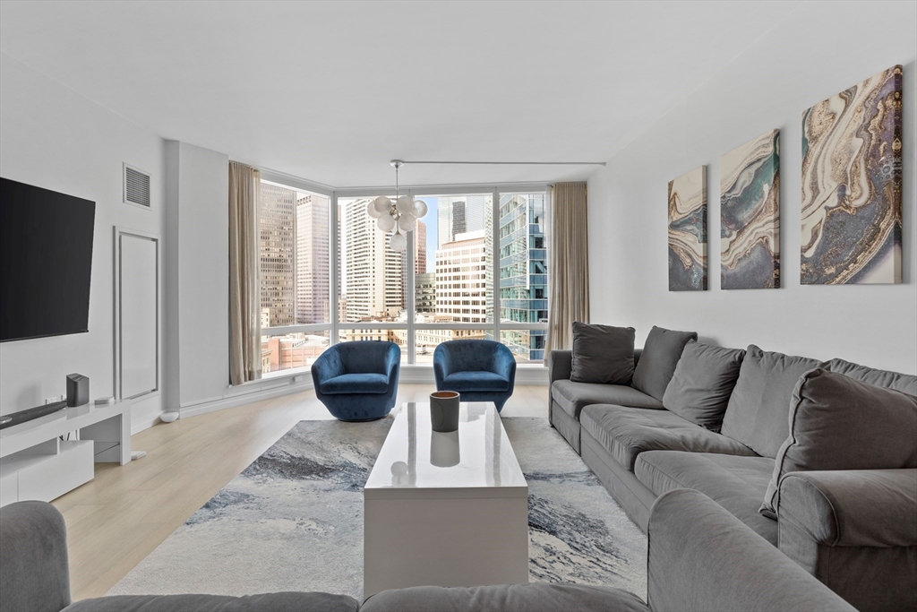 1 Franklin St, Midtown