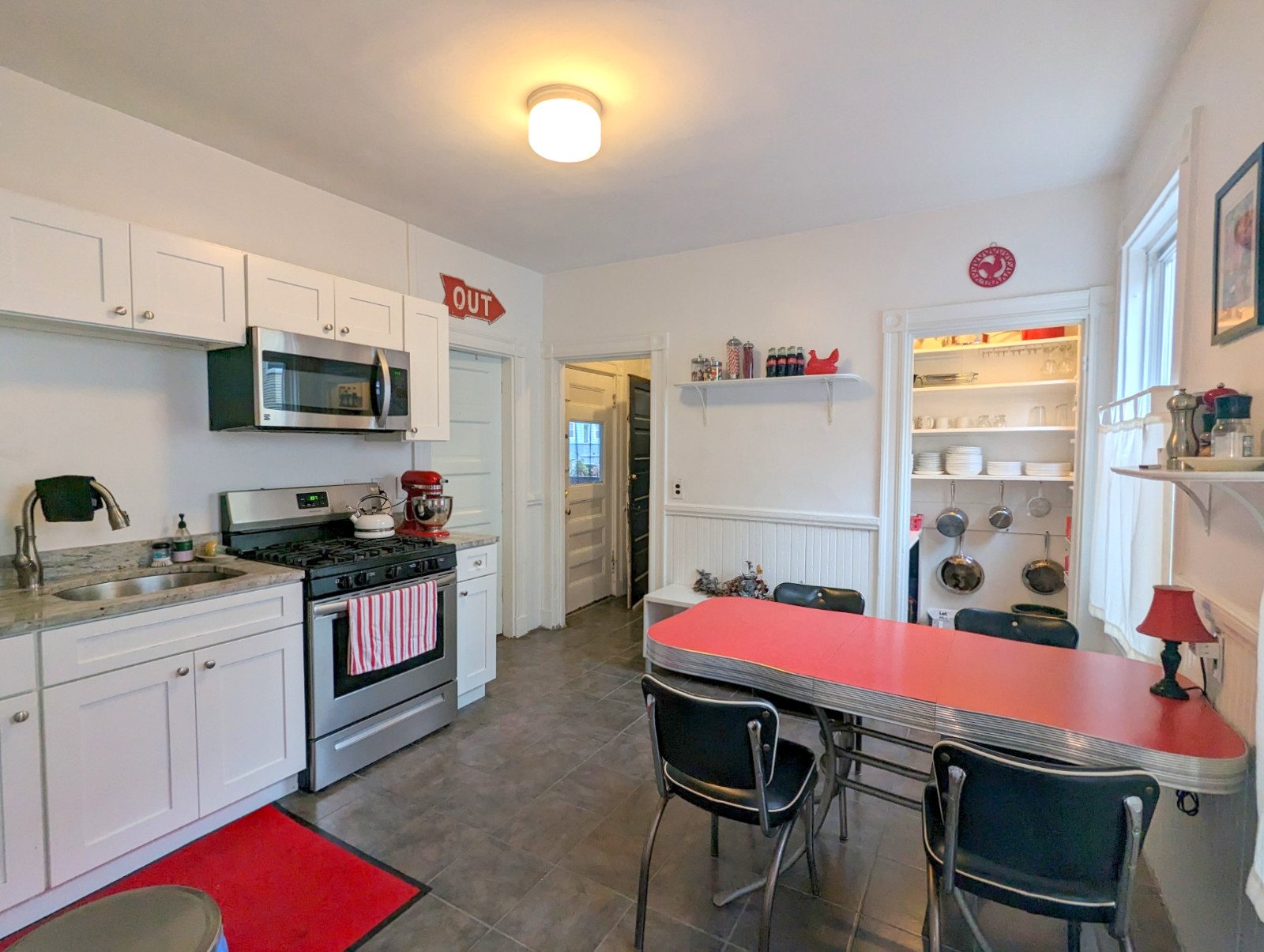 42 Calvin St, Ward Two