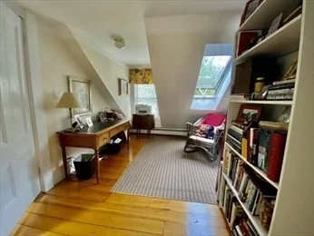 314 Conant Rd, Weston