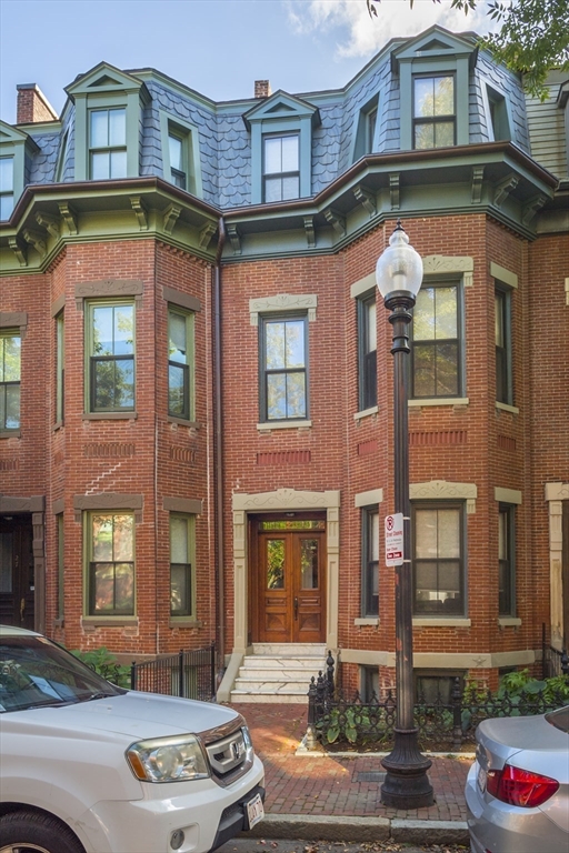 25 Worthington St, Roxbury